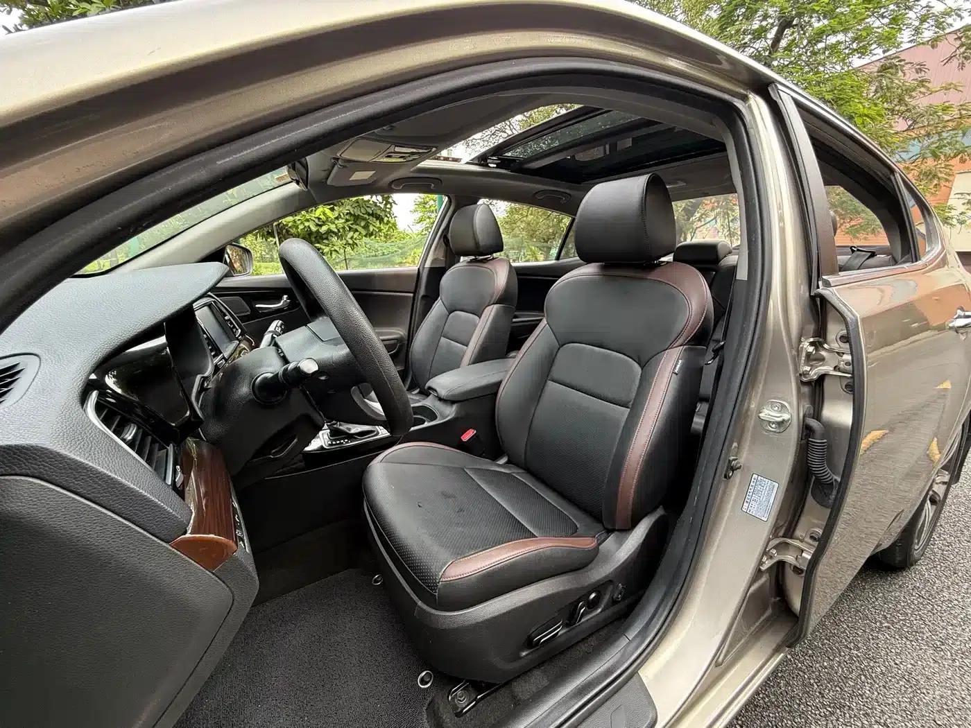 K5 2017 1.8L Automatic GLS — миниатюра 9