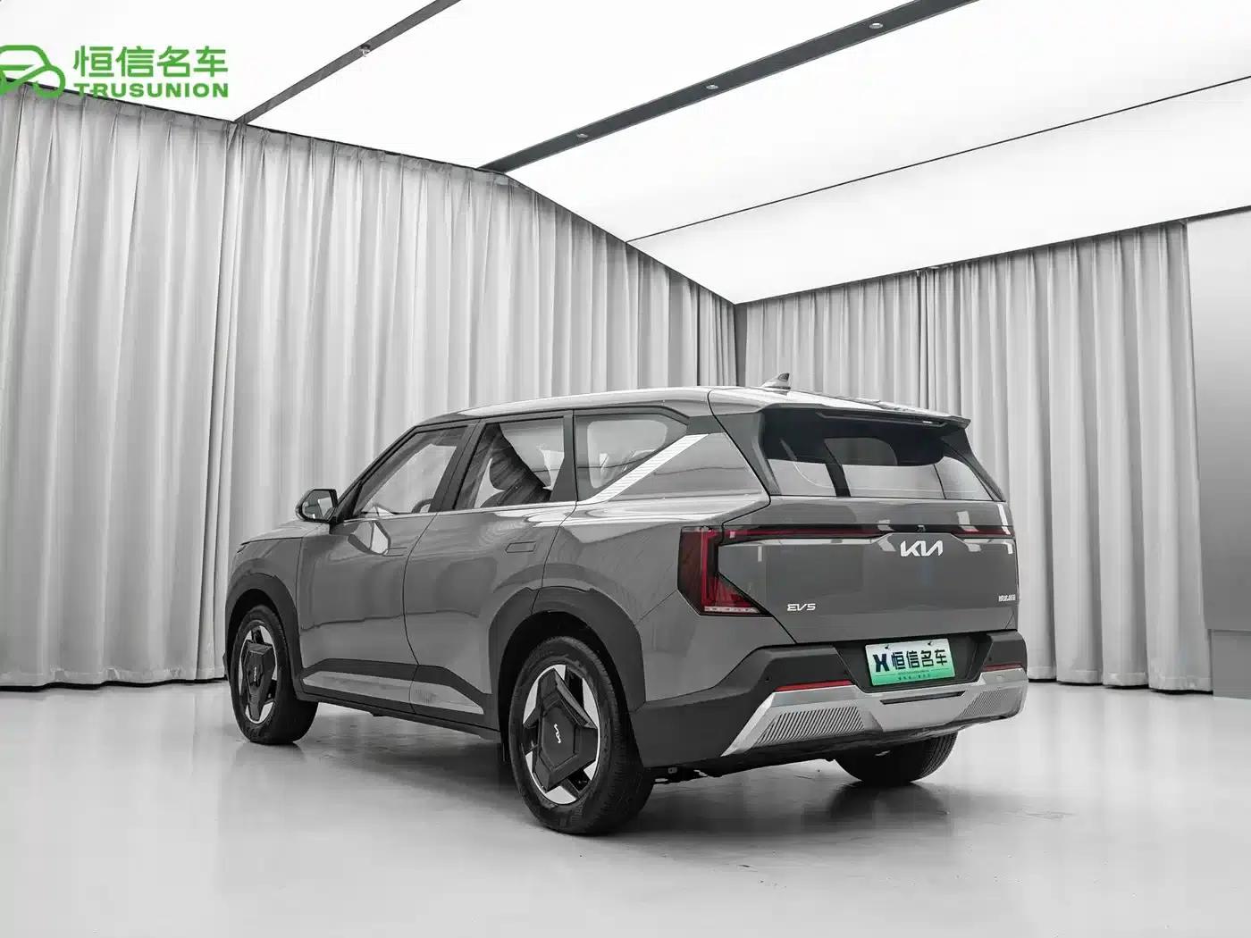 Kia EV5 2024 530 Light — миниатюра 4