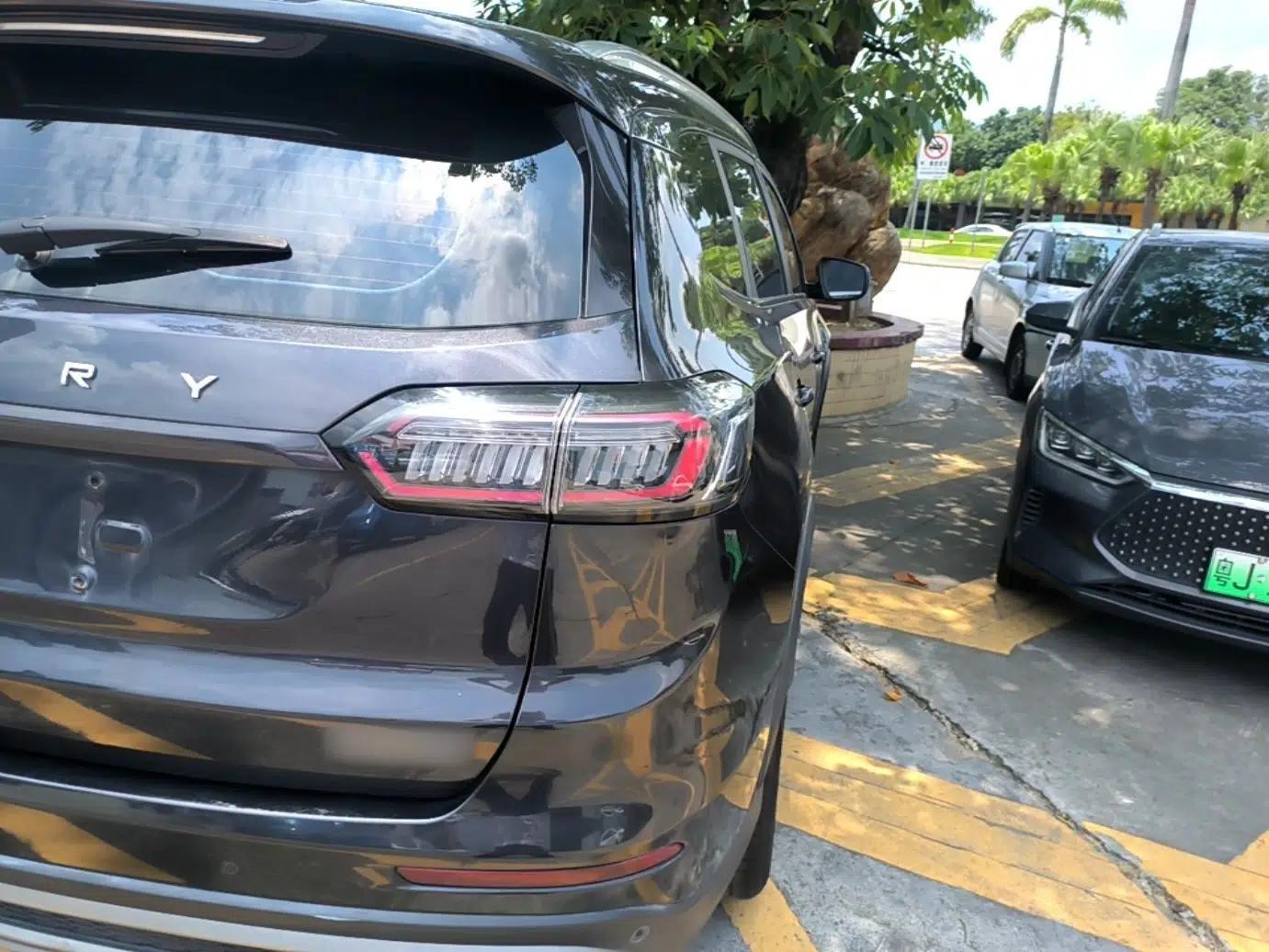 Used Chery Tiggo 8 PLUS Kunpeng e+ 2022 PHEV 1.5T Comfort e+ — миниатюра 9