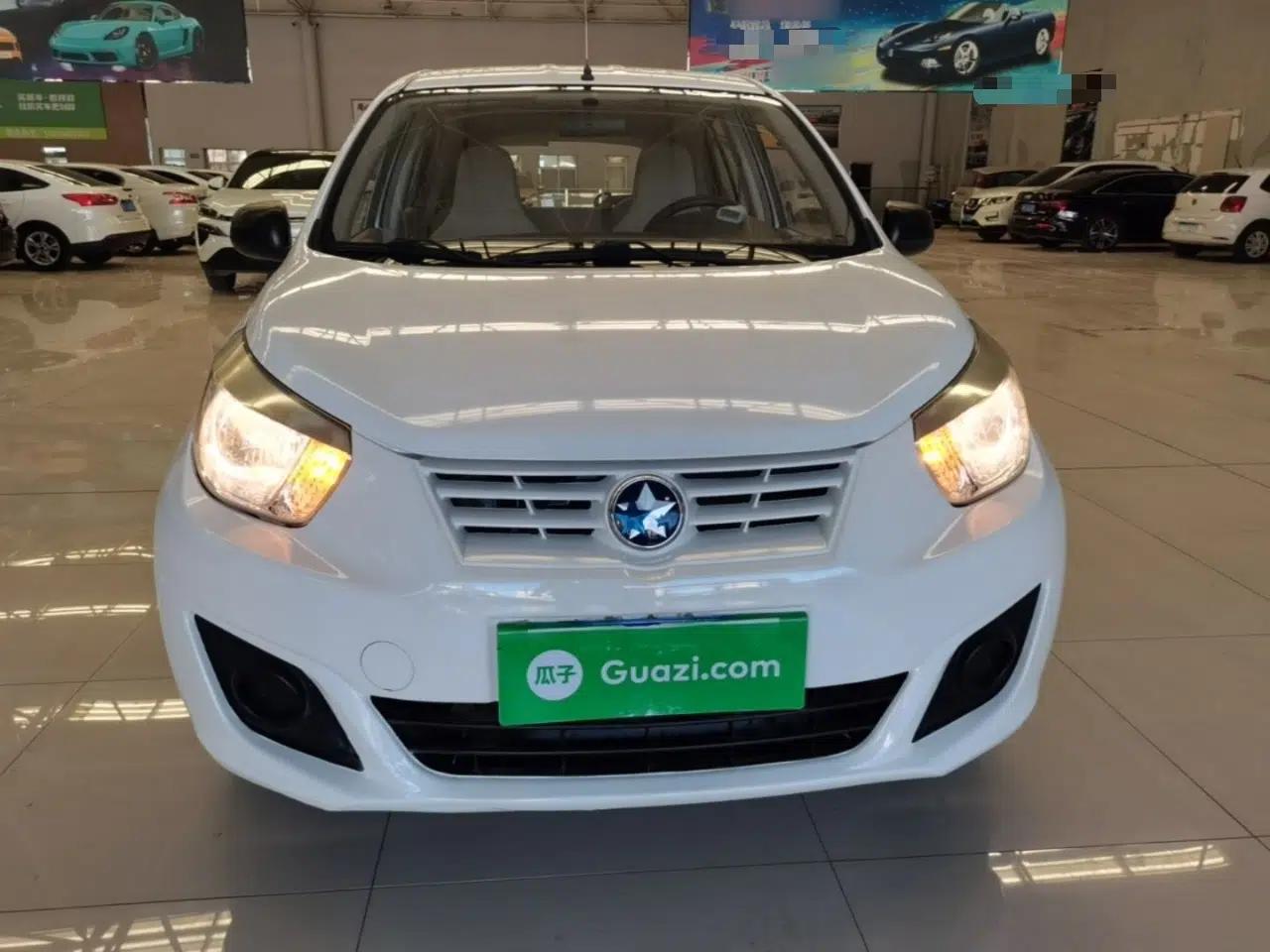 Used Venucia R30 2014 1.2L Manual Enjoyment Edition — миниатюра 2