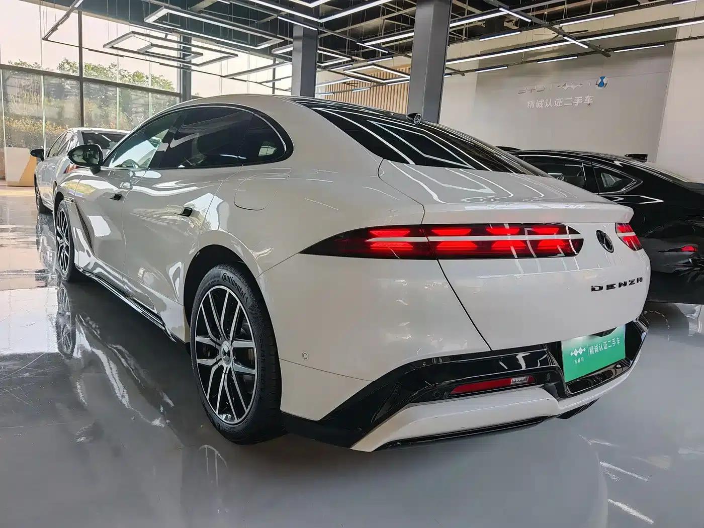 Denza Z9 2024 Model 1100km AWD Max Edition — миниатюра 11
