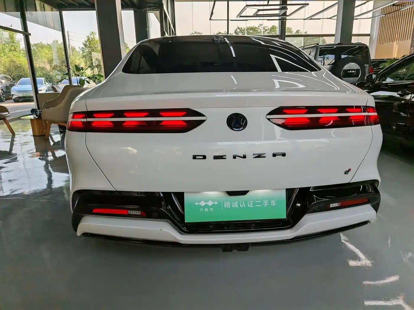 Denza Z9 2024 Model 1100km AWD Max Edition — миниатюра 12