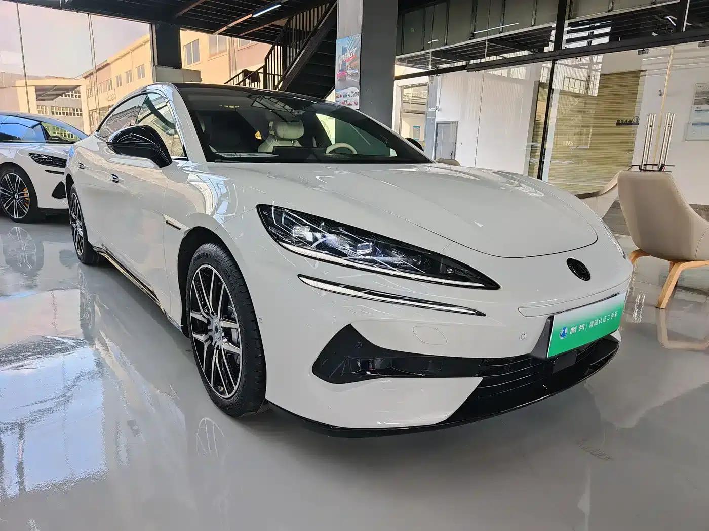 Denza Z9 2024 Model 1100km AWD Max Edition — миниатюра 22