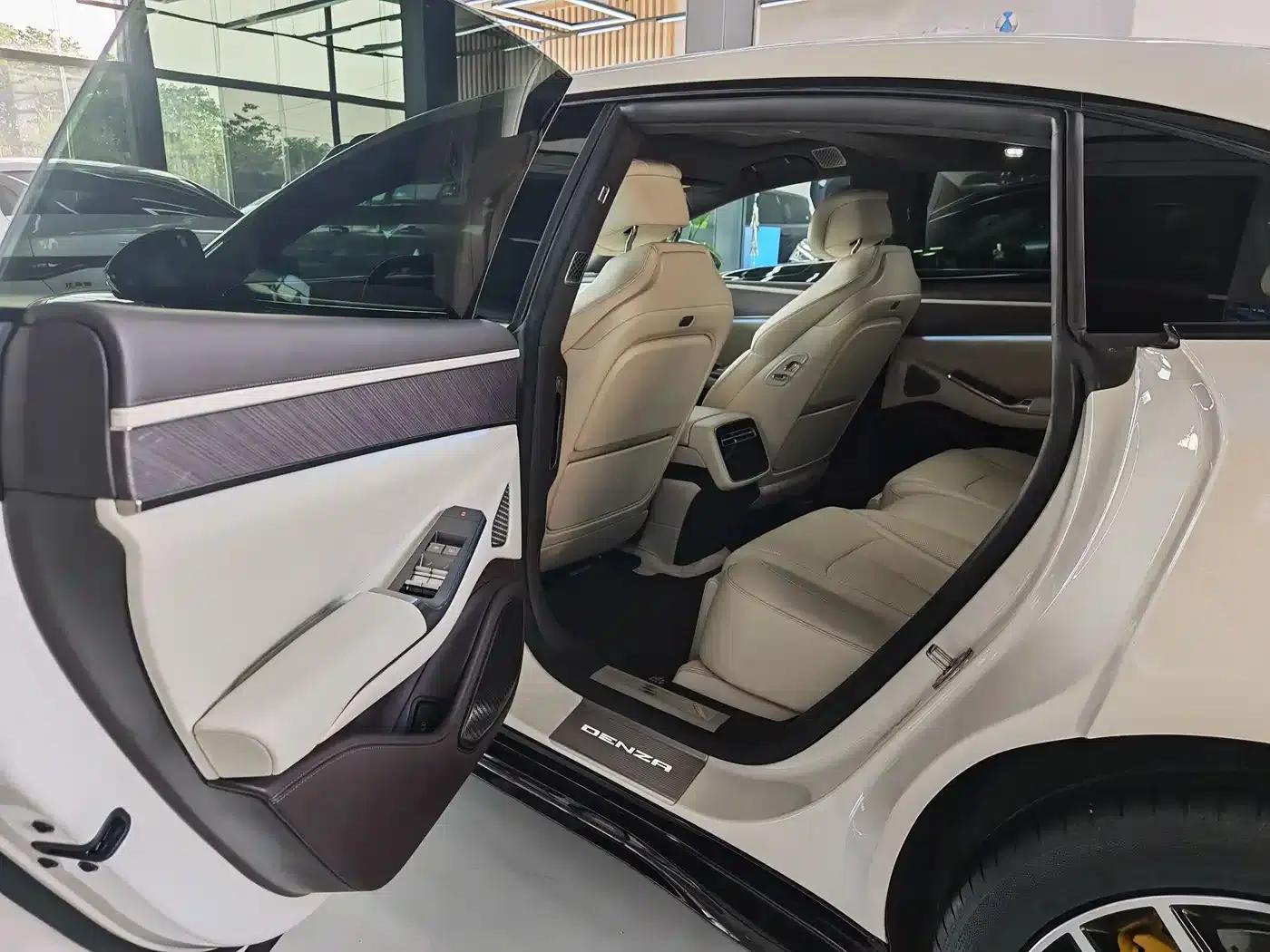 Denza Z9 2024 Model 1100km AWD Max Edition — миниатюра 7