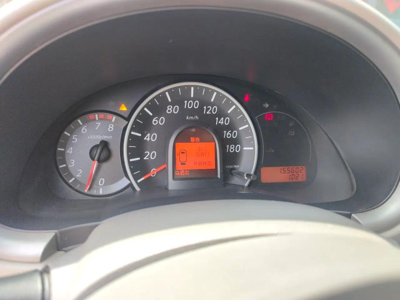 Used Nissan March 2010 1.5L Manual E-Xuan Edition — миниатюра 11