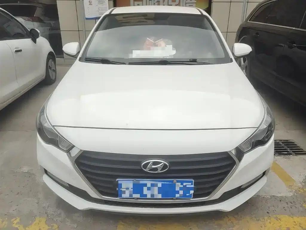 2016 Hyundai Verna 1.4L Manual GLS Cool Edition — миниатюра 3