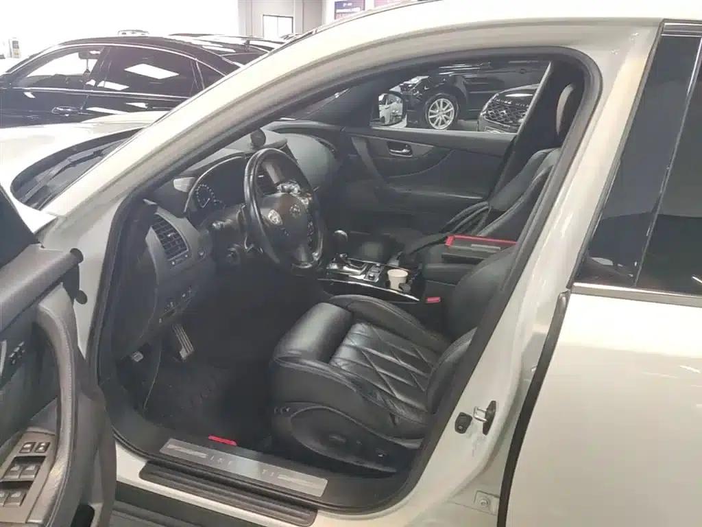 Infiniti QX70 2015 3.7L Limited Edition — миниатюра 14