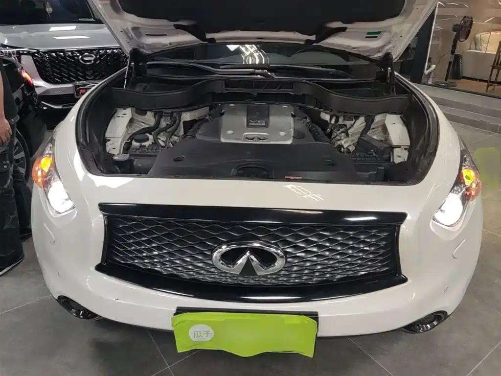 Infiniti QX70 2015 3.7L Limited Edition — миниатюра 19