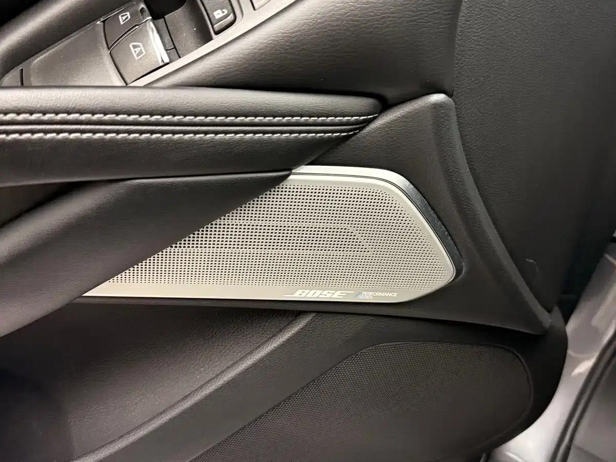 Infiniti Q60 2019 2.0T Luxury Edition — миниатюра 11