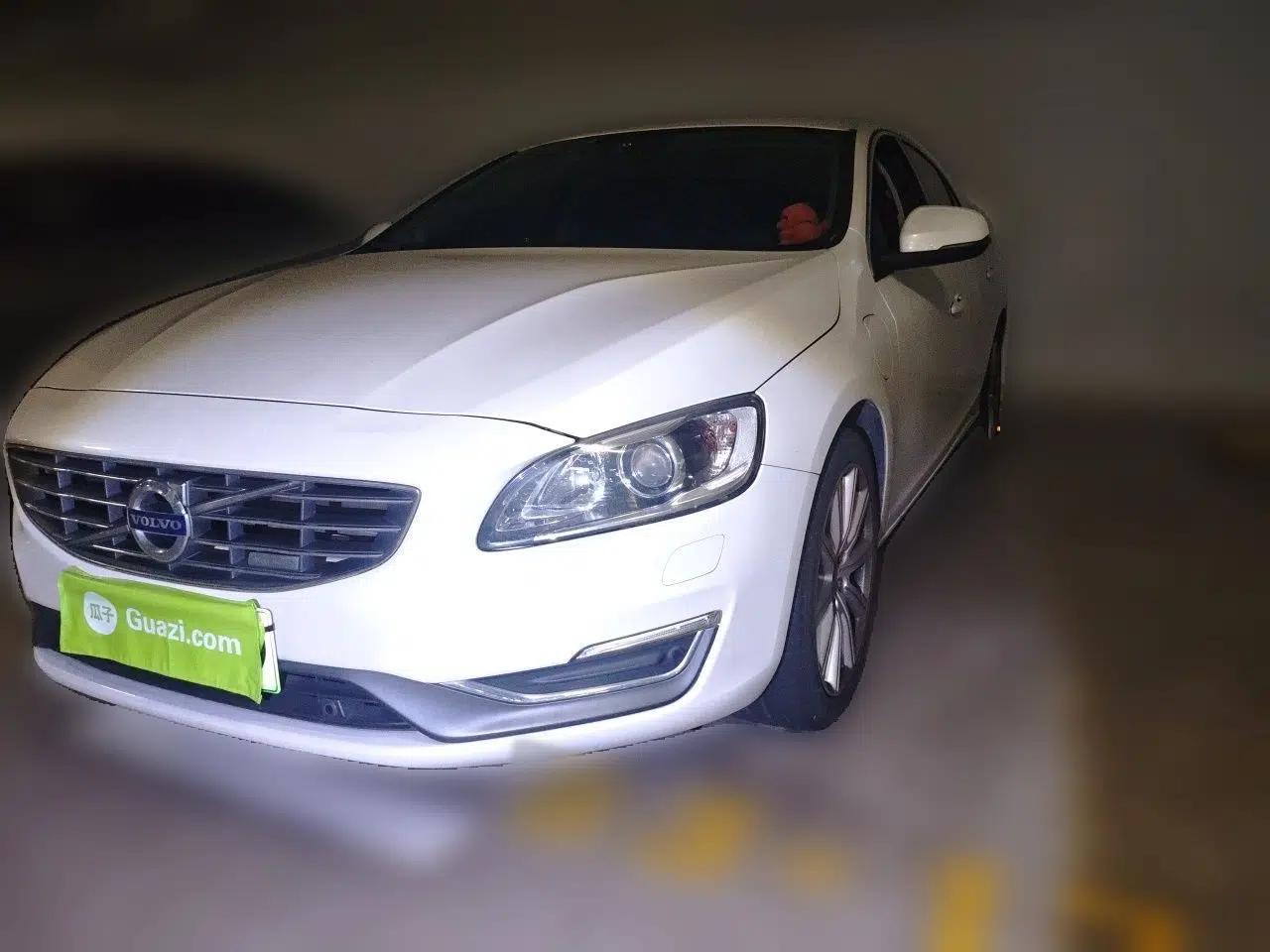 Used Volvo S60 New Energy 2015 S60L E-Drive Hybrid T6 Smart Drive Edition — миниатюра 1