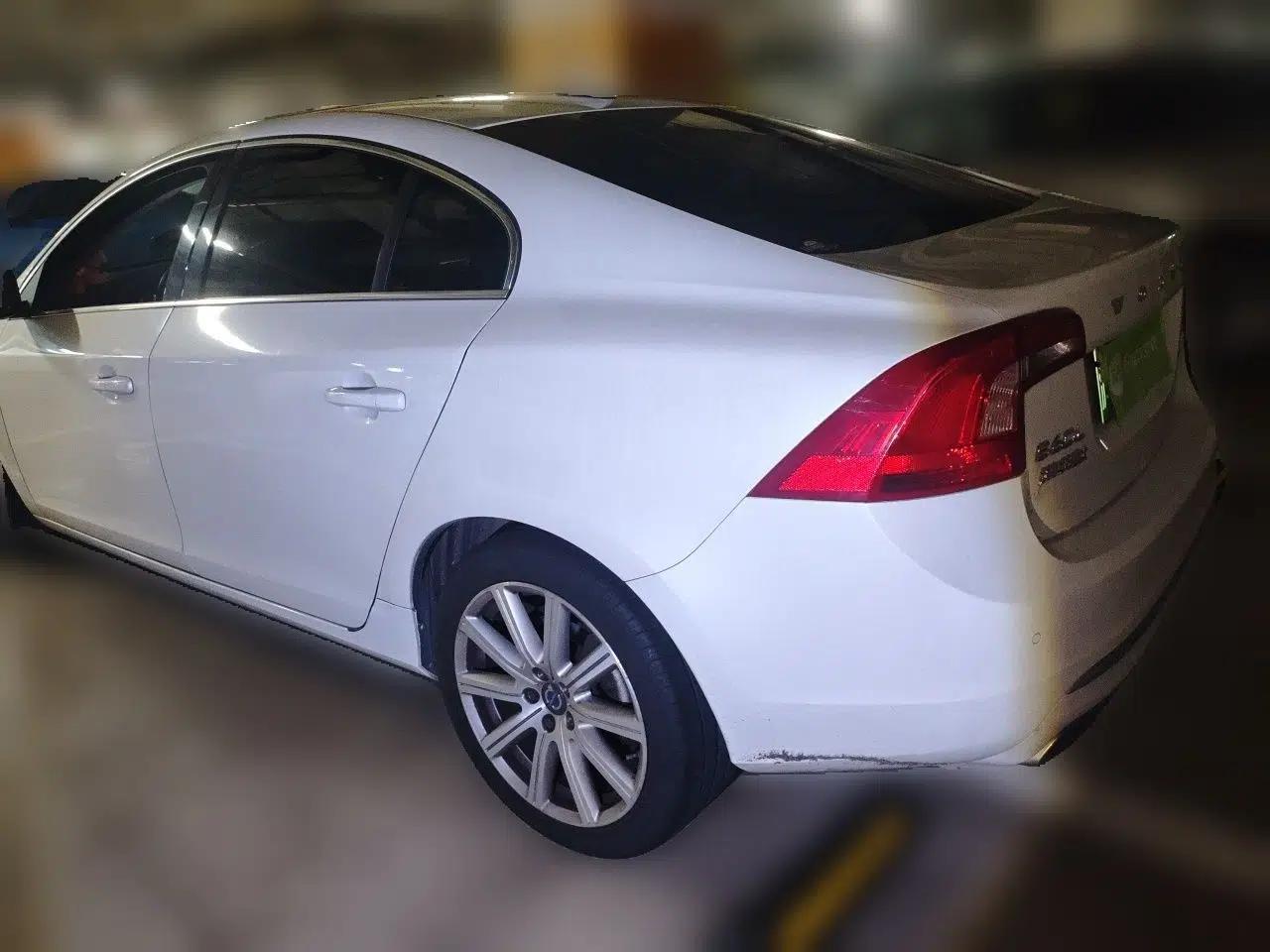 Used Volvo S60 New Energy 2015 S60L E-Drive Hybrid T6 Smart Drive Edition — миниатюра 4