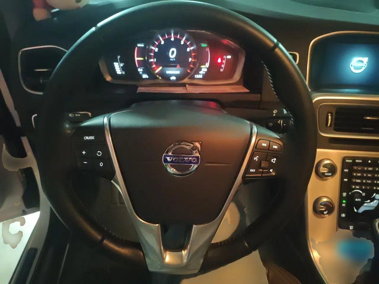 Used Volvo S60 New Energy 2015 S60L E-Drive Hybrid T6 Smart Drive Edition — миниатюра 10