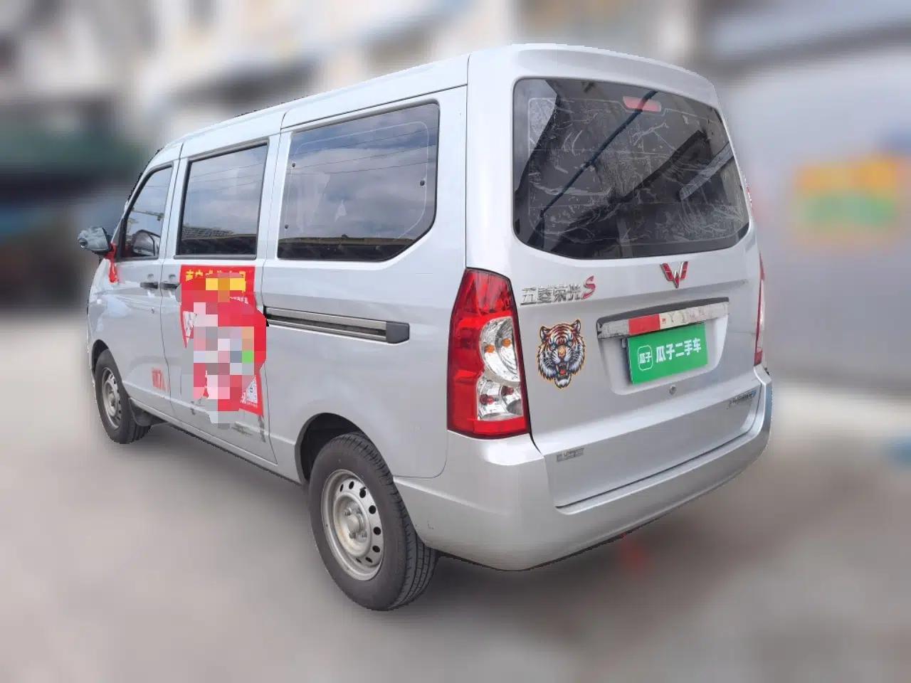 Used Wuling Rongguang S 2022 1.2L Base Model 7-Seater LSI — миниатюра 4