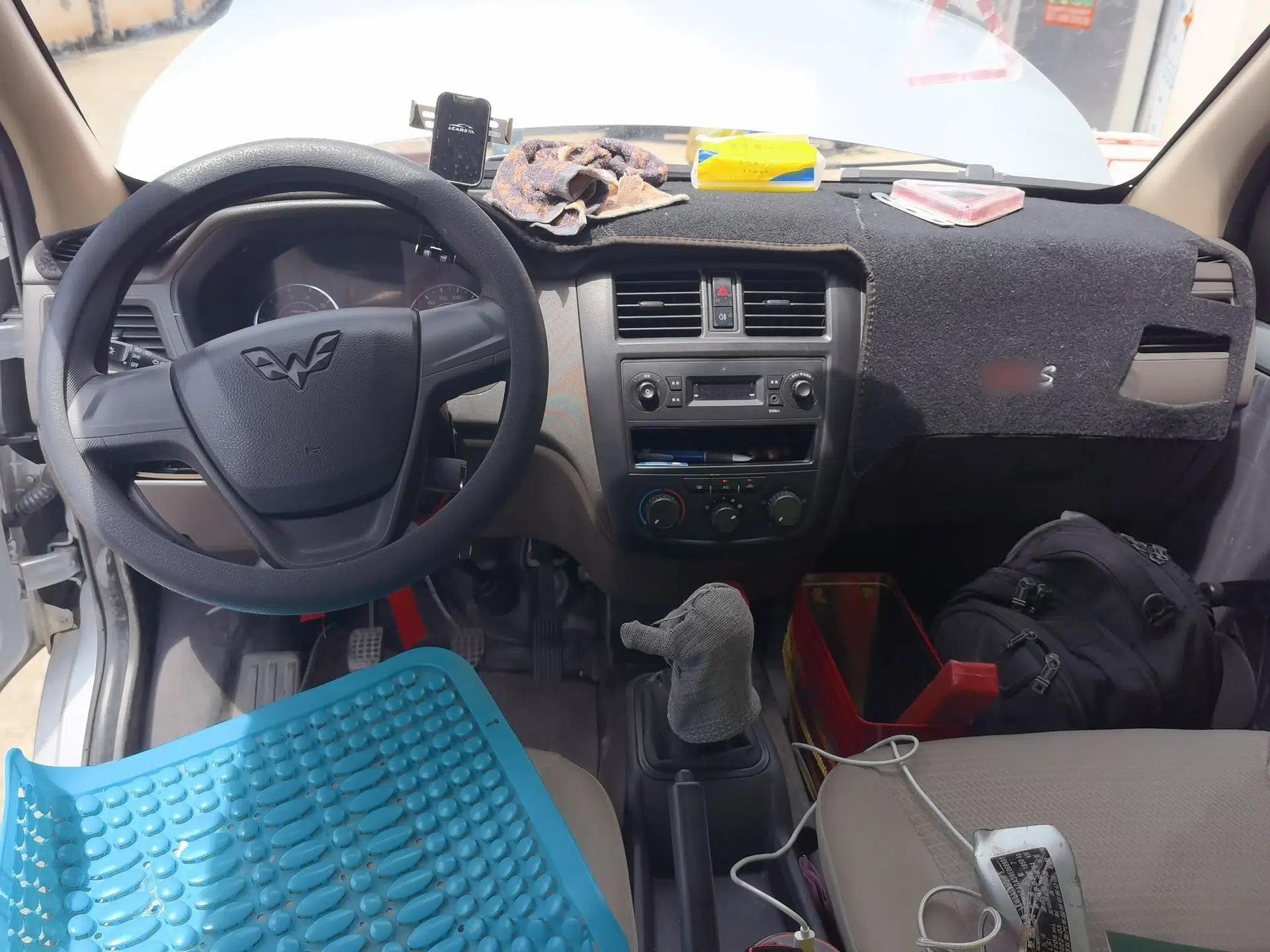 Used Wuling Rongguang S 2022 1.2L Base Model 7-Seater LSI — миниатюра 9