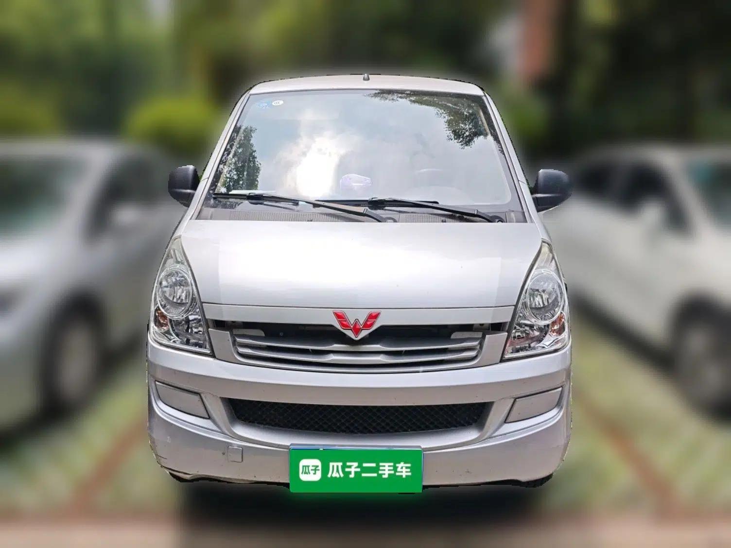 Used Wuling Rongguang S 2021 1.2L Base Model 5-Seater LSI — миниатюра 2