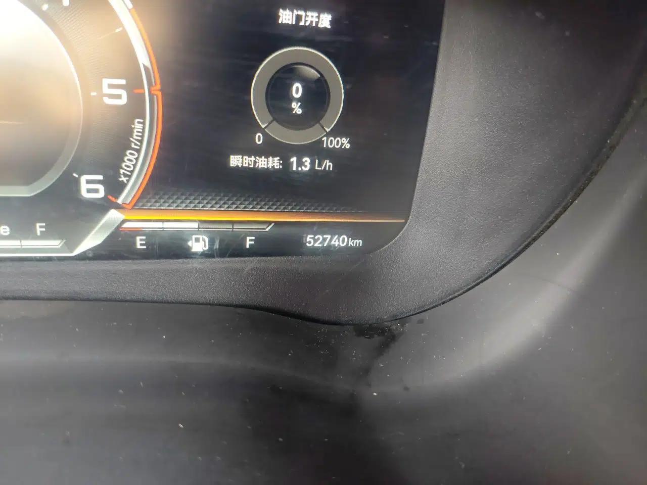 Used Isuzu D-MAX 2023 2.5T Automatic 4x4 Diesel Flagship Long Wheelbase Model — миниатюра 12