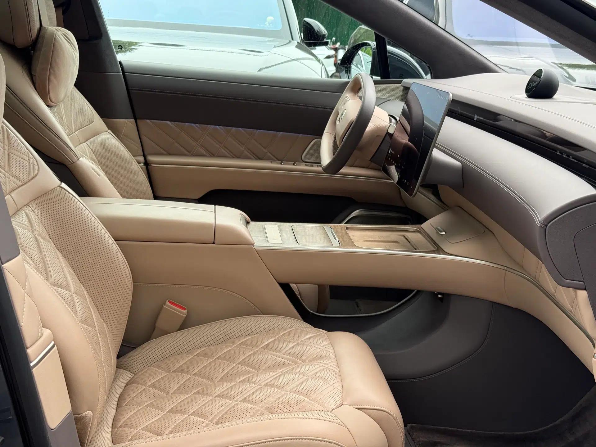 Used Nio ET9 2025 100kWh Signature Edition — миниатюра 16