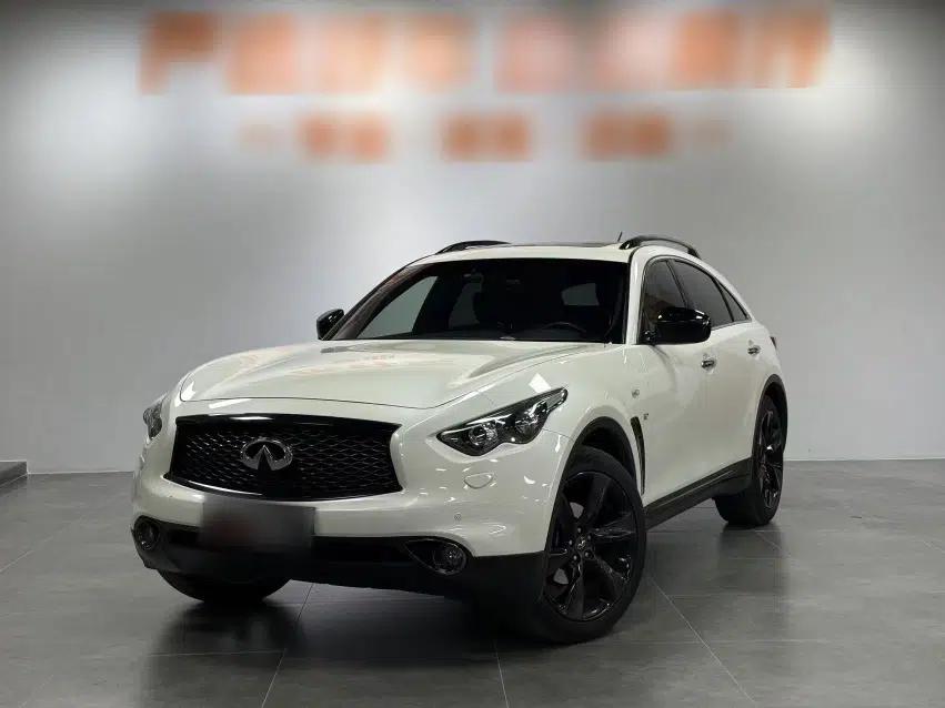 Used Infiniti QX70 2015 3.7L Shadow Edition — миниатюра 1