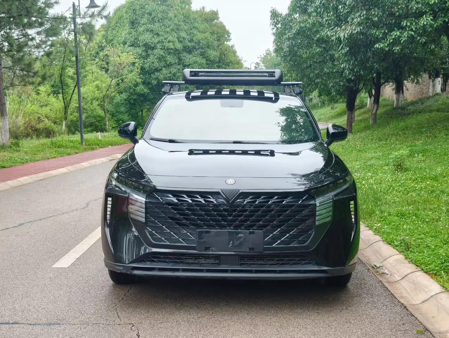 Used Venucia V 2022 260T Black Horse Edition · Idol — миниатюра 3