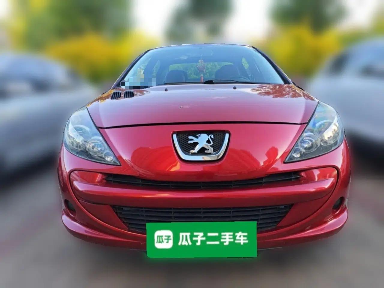 Used Peugeot 207 2011 Sedan 1.4L Manual Yule Edition — миниатюра 2