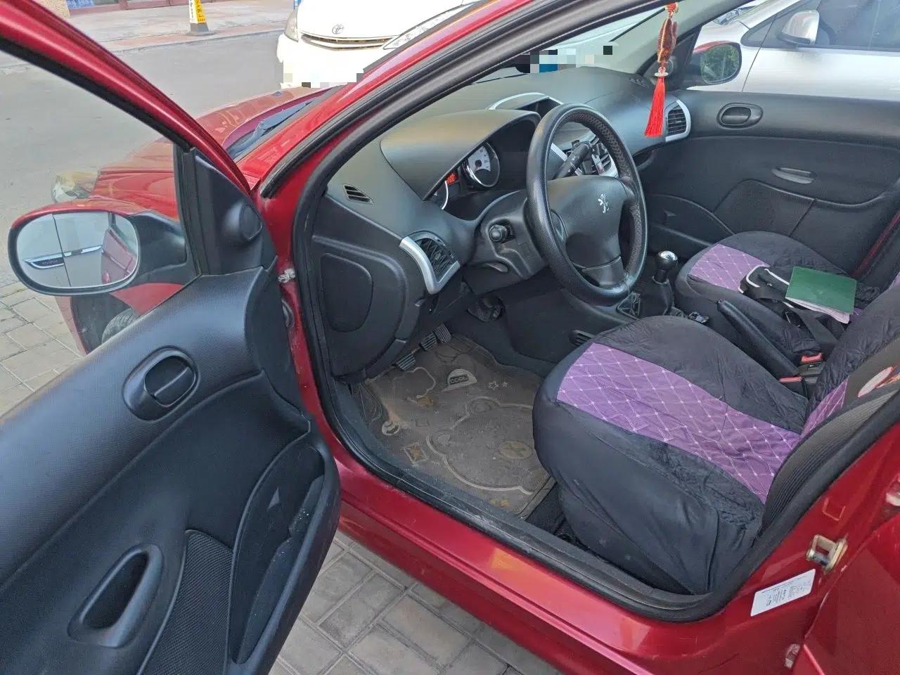 Used Peugeot 207 2011 Sedan 1.4L Manual Yule Edition — миниатюра 16