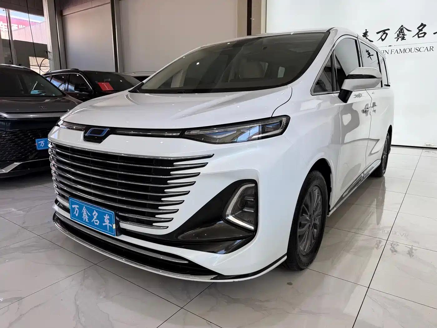 Bestune M9 2023 2.0T Premium Edition — миниатюра 1