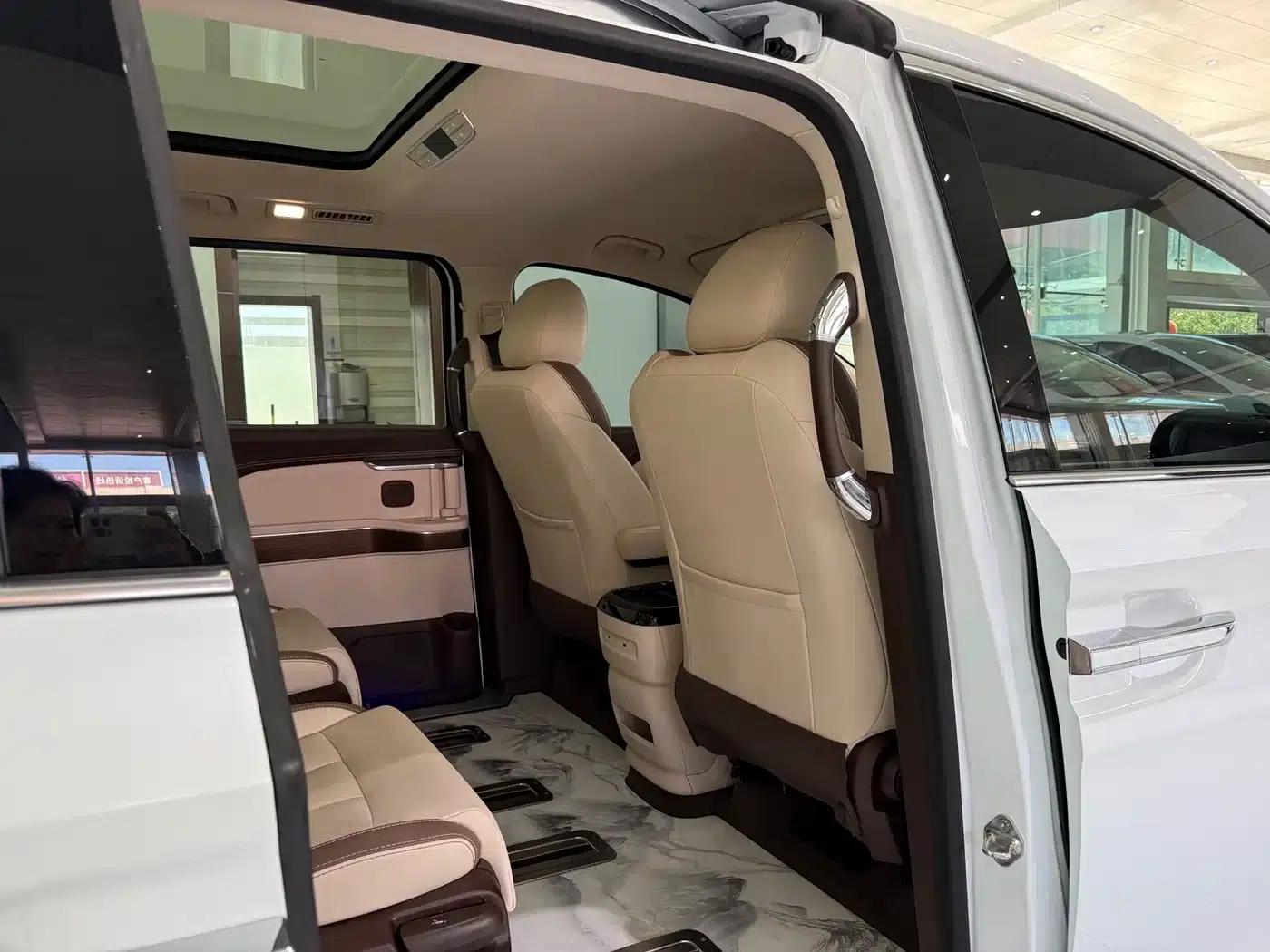 Bestune M9 2023 2.0T Premium Edition — миниатюра 11
