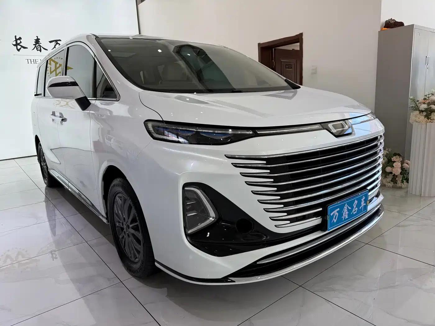 Bestune M9 2023 2.0T Premium Edition — миниатюра 3