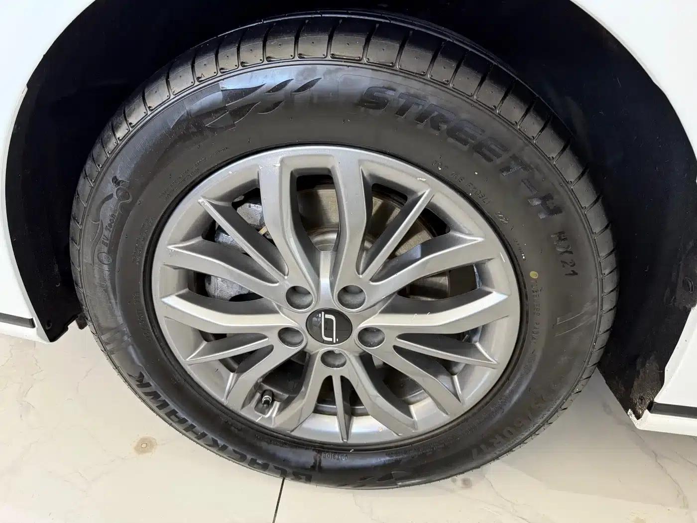 Bestune M9 2023 2.0T Premium Edition — миниатюра 21