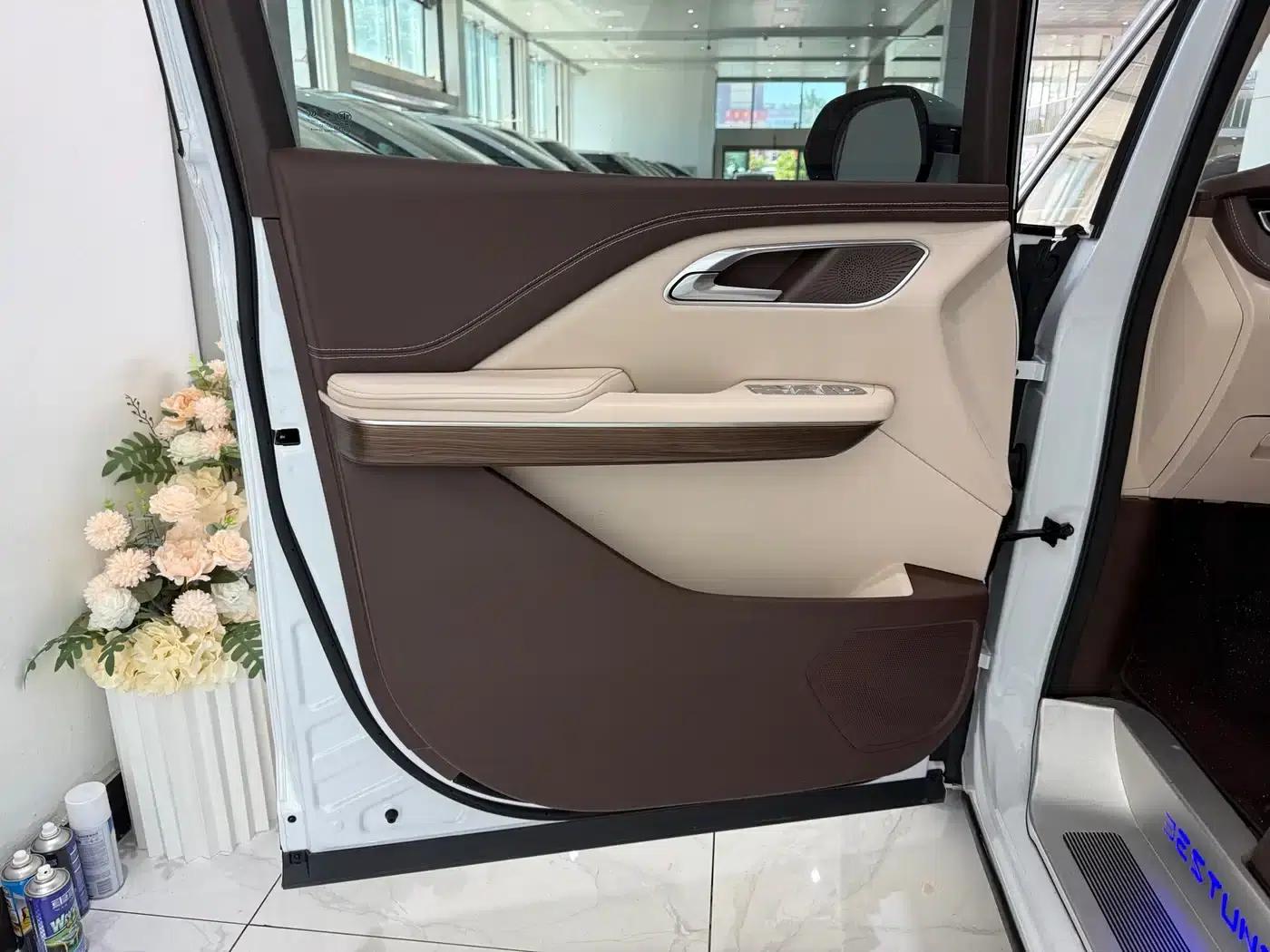 Bestune M9 2023 2.0T Premium Edition — миниатюра 4