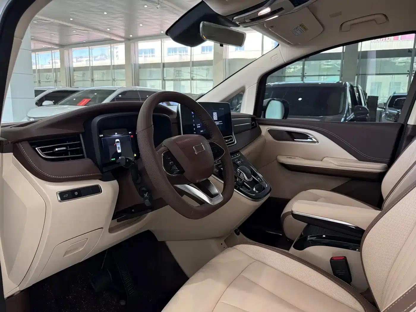 Bestune M9 2023 2.0T Premium Edition — миниатюра 5