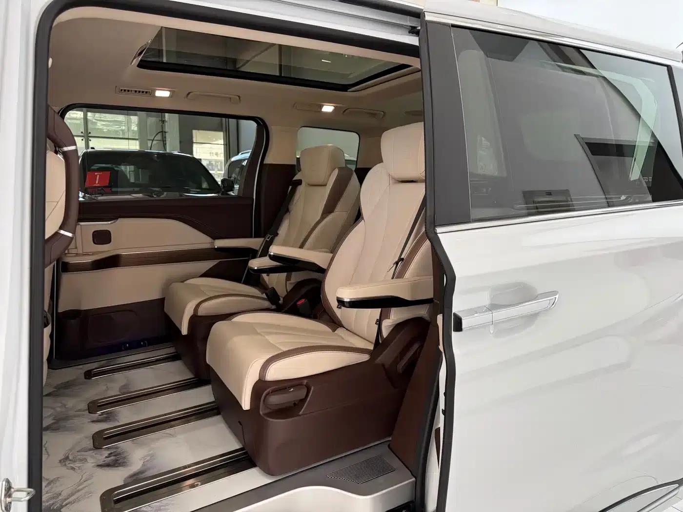 Bestune M9 2023 2.0T Premium Edition — миниатюра 7