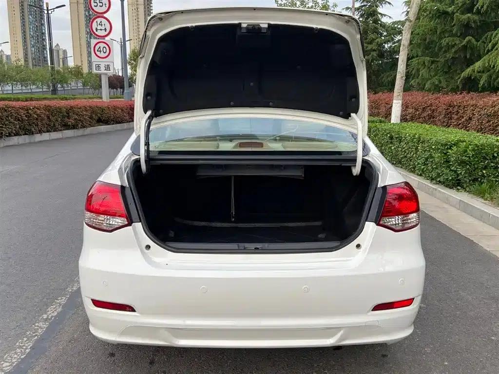 Great Wall C30 2013 1.5L Manual Deluxe Edition — миниатюра 15