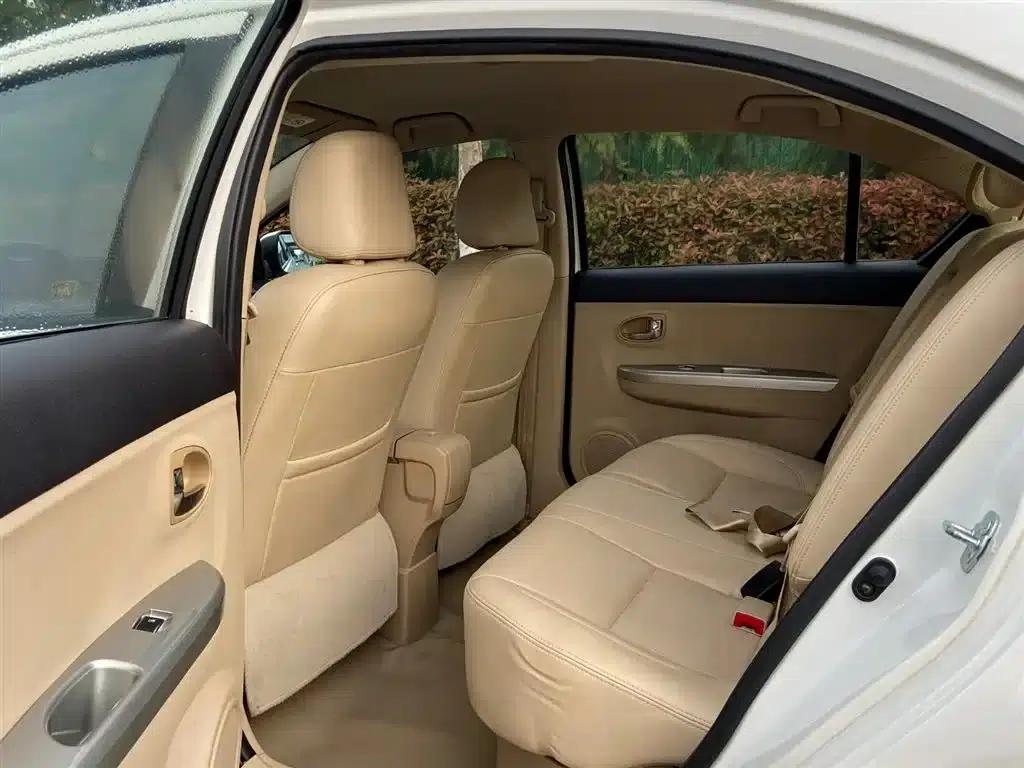 Great Wall C30 2013 1.5L Manual Deluxe Edition — миниатюра 5