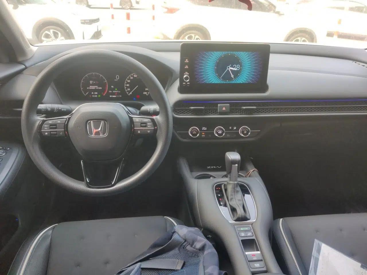 Used Honda ZR-V 2023 1.5T CVT Tech Edition — миниатюра 9