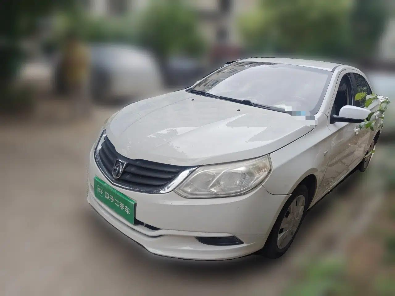 Used Baojun 630 2013 1.5L manual standard version — миниатюра 1