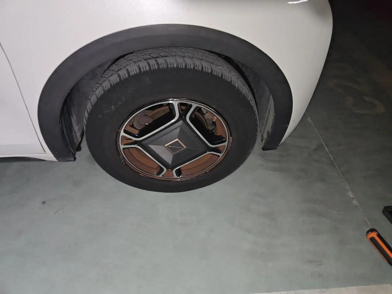 Used Baojun E300 2020 Starry Intelligence Edition — миниатюра 2