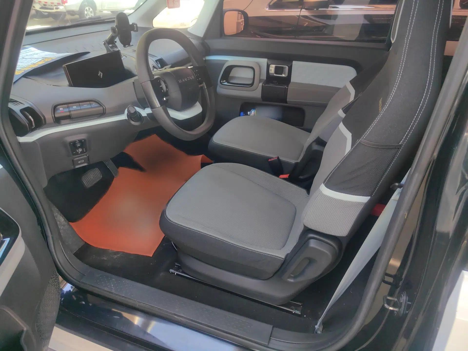 Used Baojun E300 2020 Starry Intelligence Edition — миниатюра 18