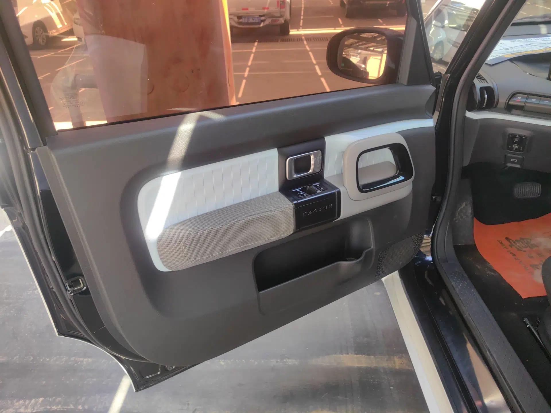 Used Baojun E300 2020 Starry Intelligence Edition — миниатюра 19