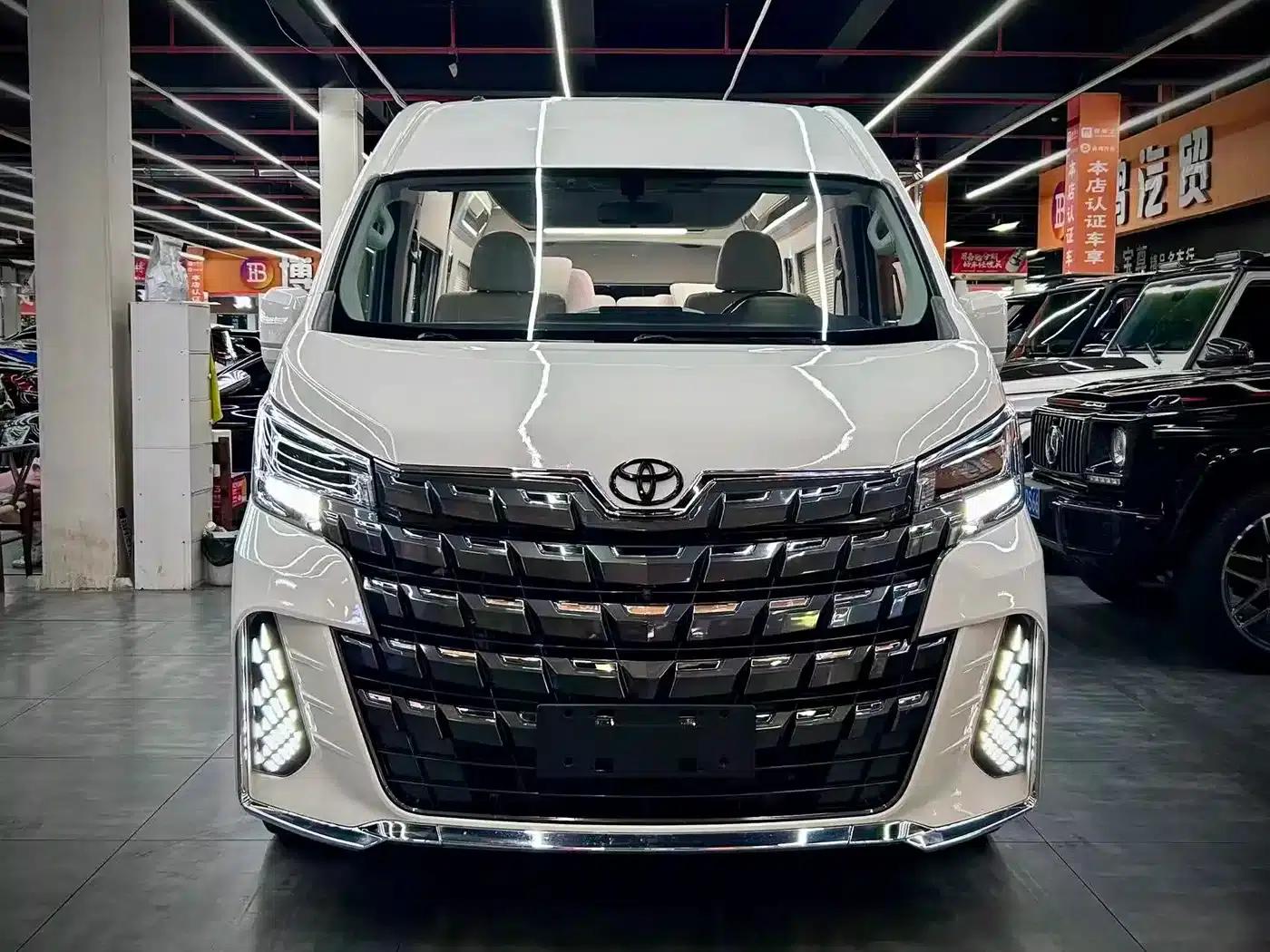 2021 HIACE 3.5L Automatic — миниатюра 2