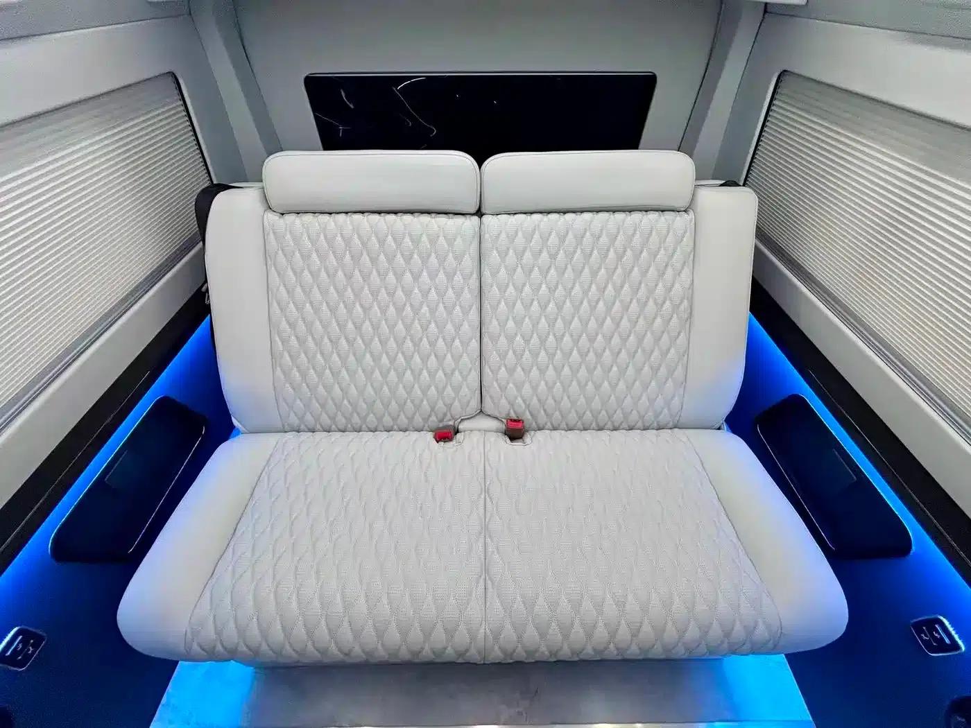 2021 HIACE 3.5L Automatic — миниатюра 12
