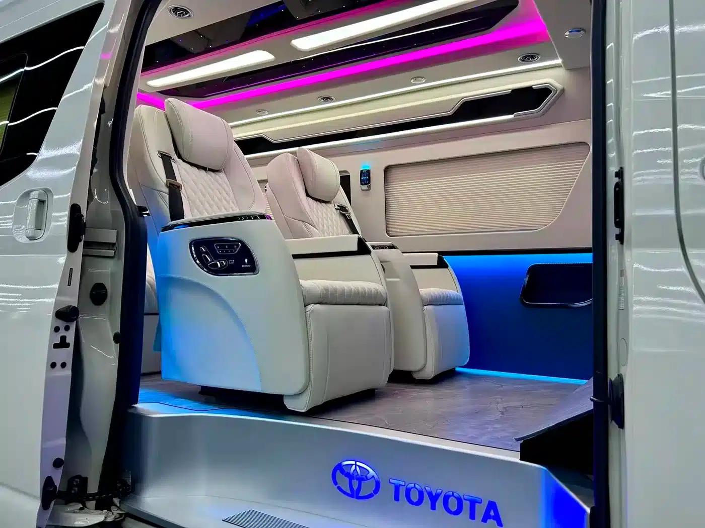 2021 HIACE 3.5L Automatic — миниатюра 9