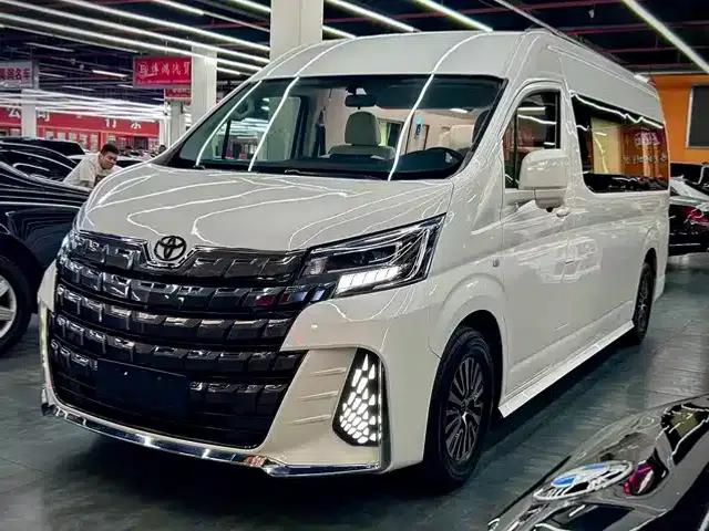 2021 HIACE 3.5L Automatic