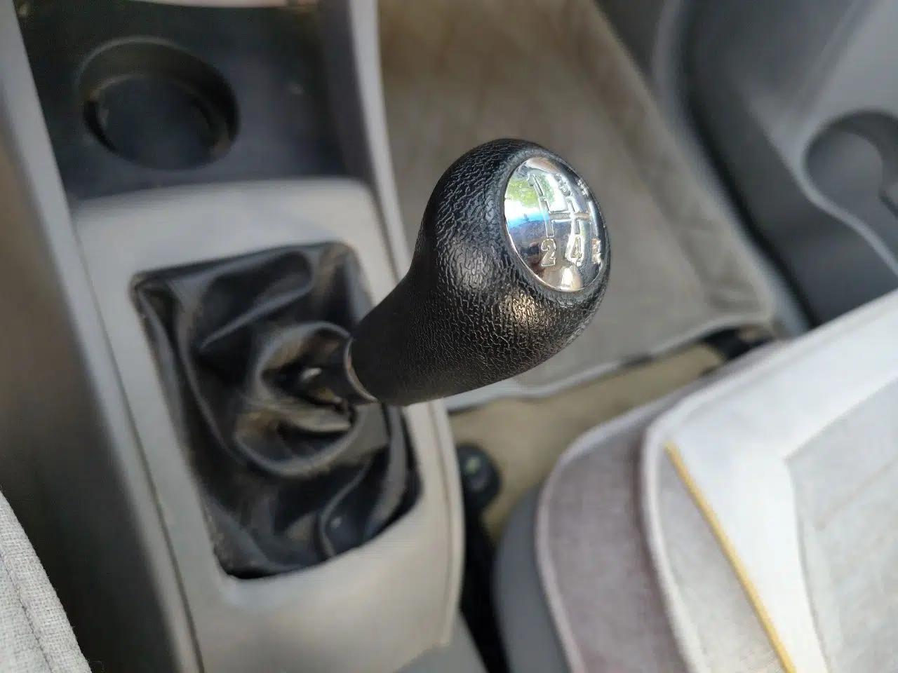 Used CHANGAN Alsvin 2012 Sedan 1.5L Manual Luxury Model — миниатюра 14