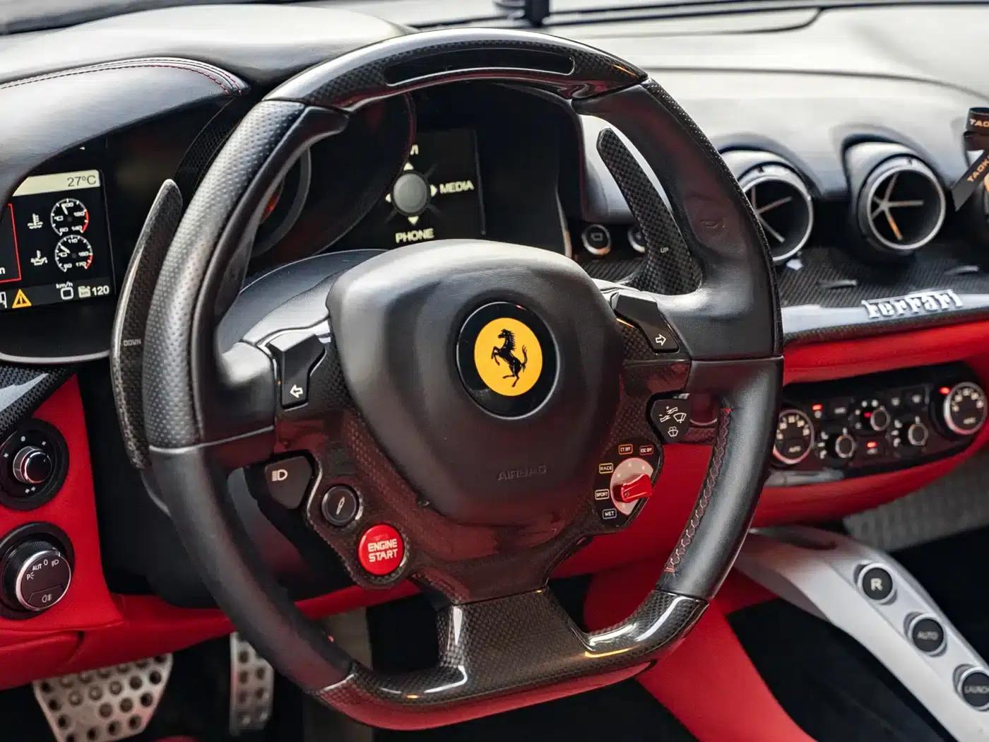 2013 F12berlinetta 6.3L Standard Model — миниатюра 7