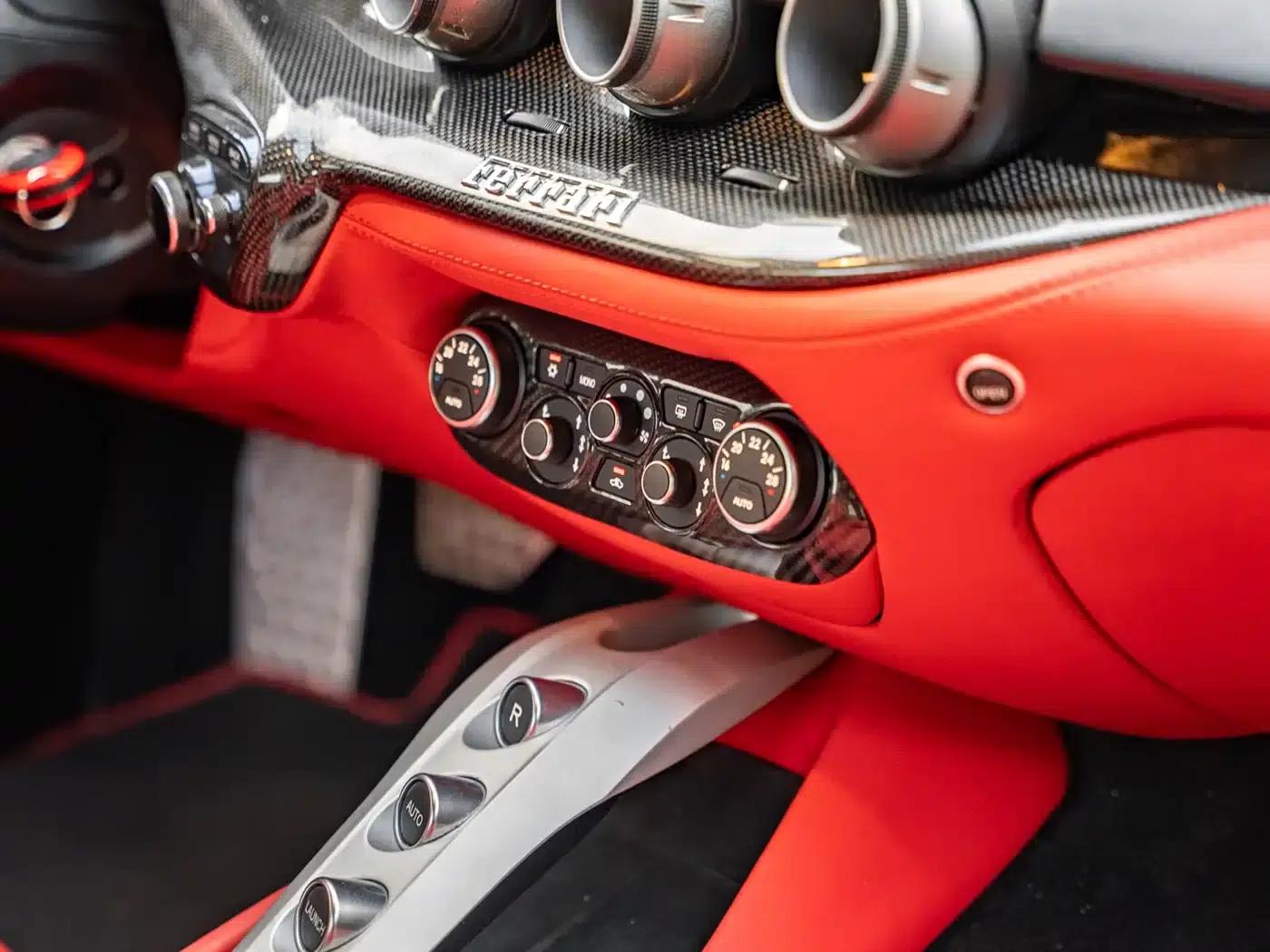 2013 F12berlinetta 6.3L Standard Model — миниатюра 9