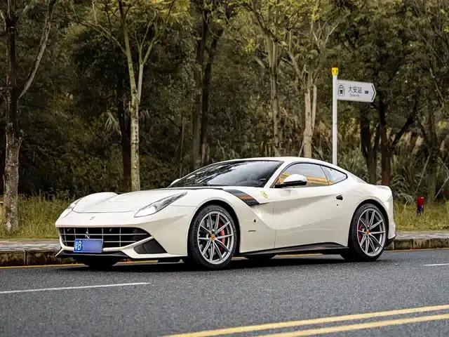 2013 F12berlinetta 6.3L Standard Model