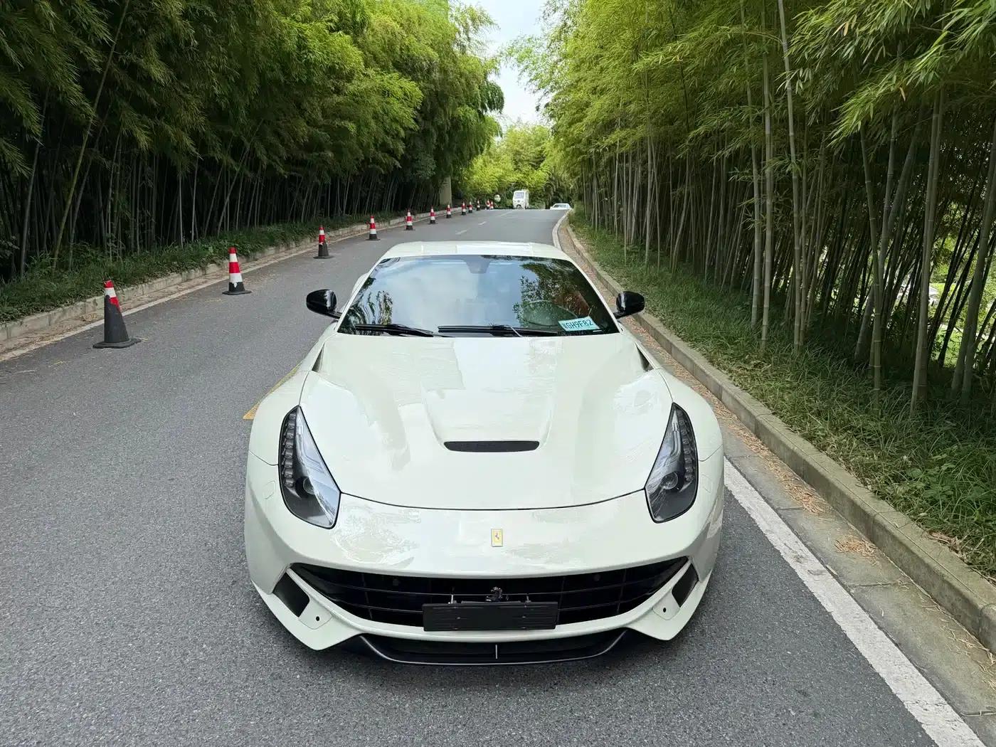 2013 F12berlinetta 6.3L Standard Model — миниатюра 2