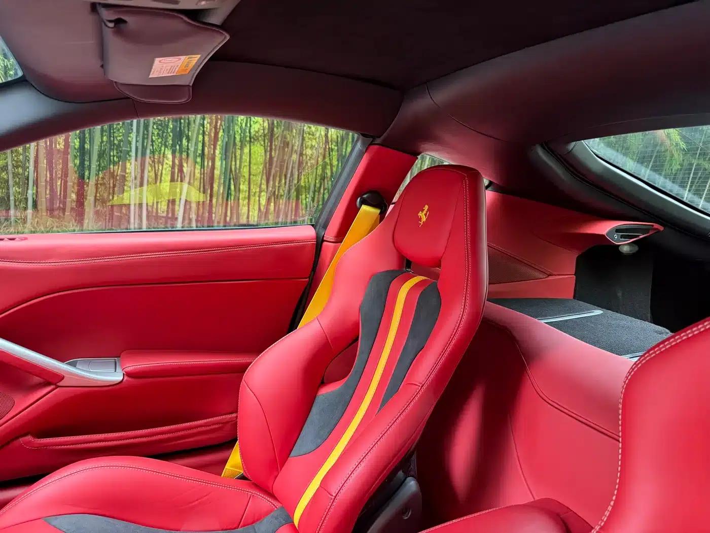 2013 F12berlinetta 6.3L Standard Model — миниатюра 10