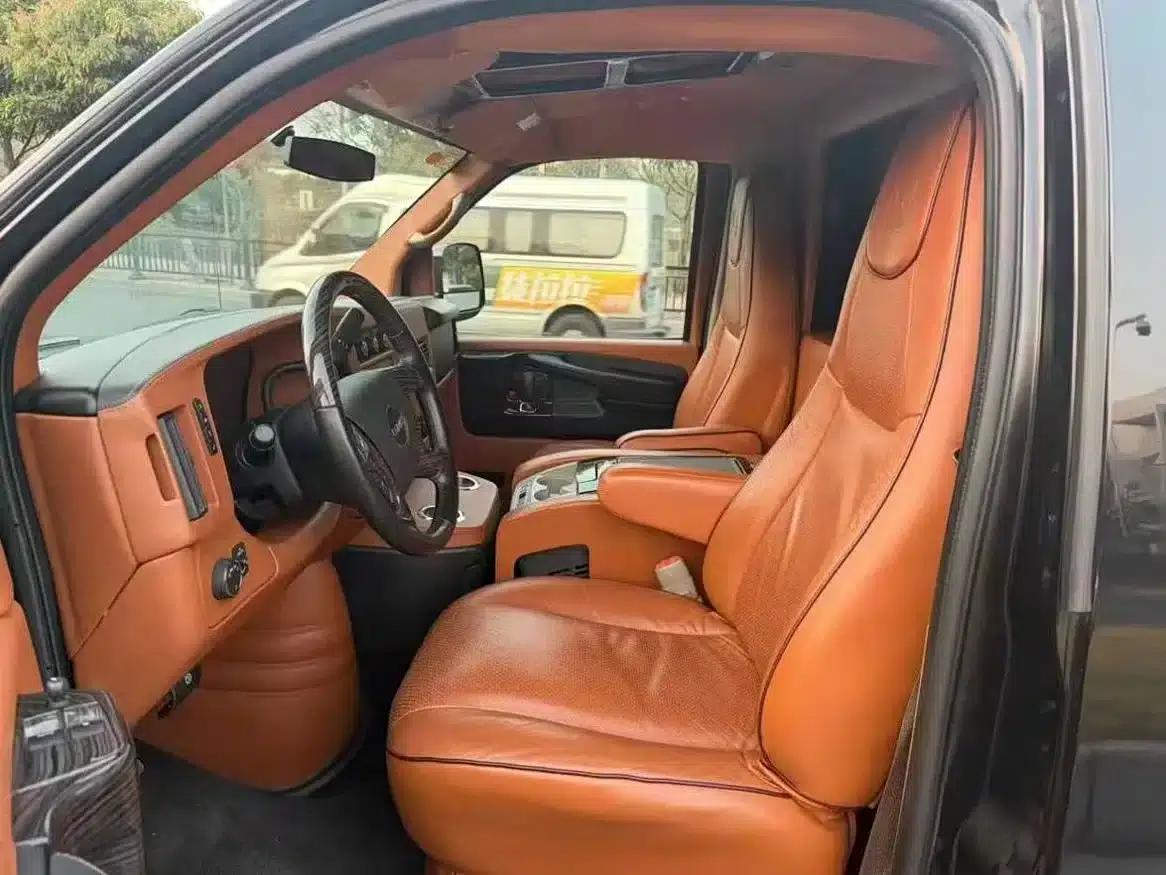2014 SAVANA 6.0L G1500L Leader Class — миниатюра 5